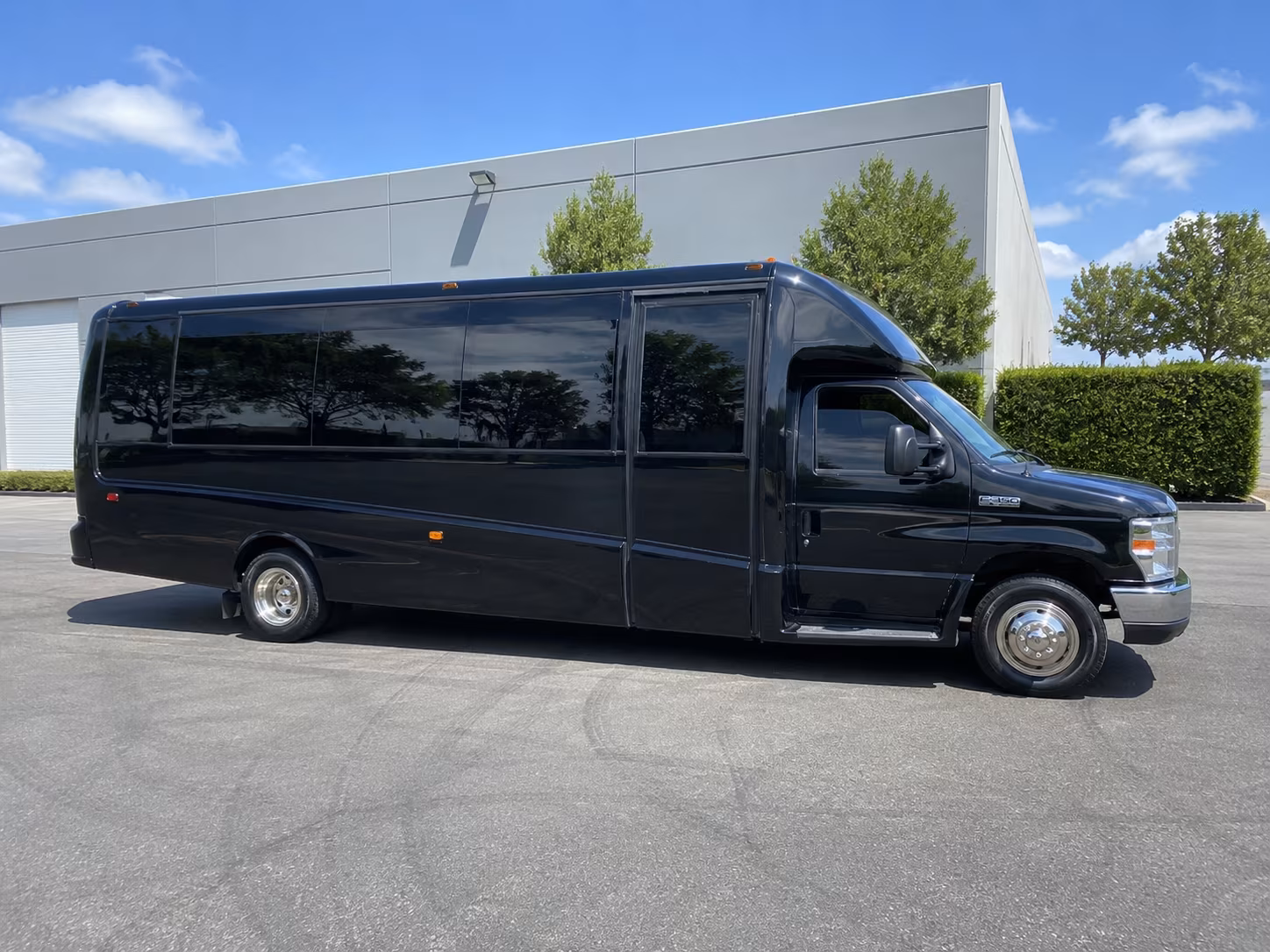 Long Beach Bachelor & Bachelorette Transportation group transportation