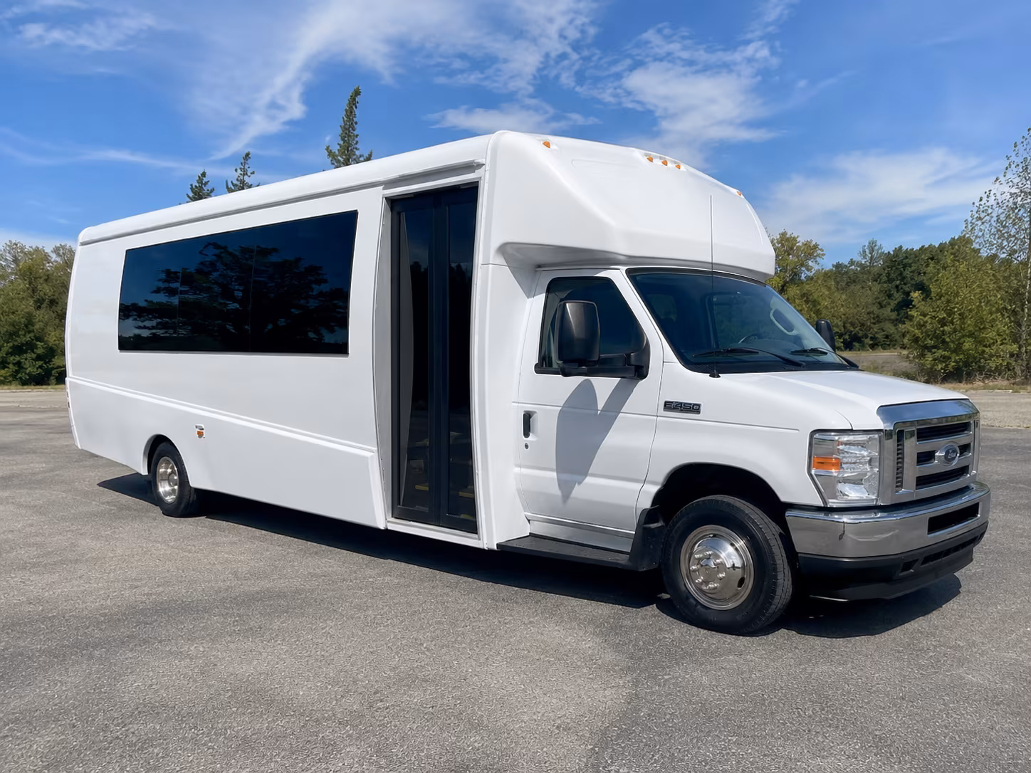 Long Beach Birthday, Sweet 16, & Quinceañera Transportation party bus exterior