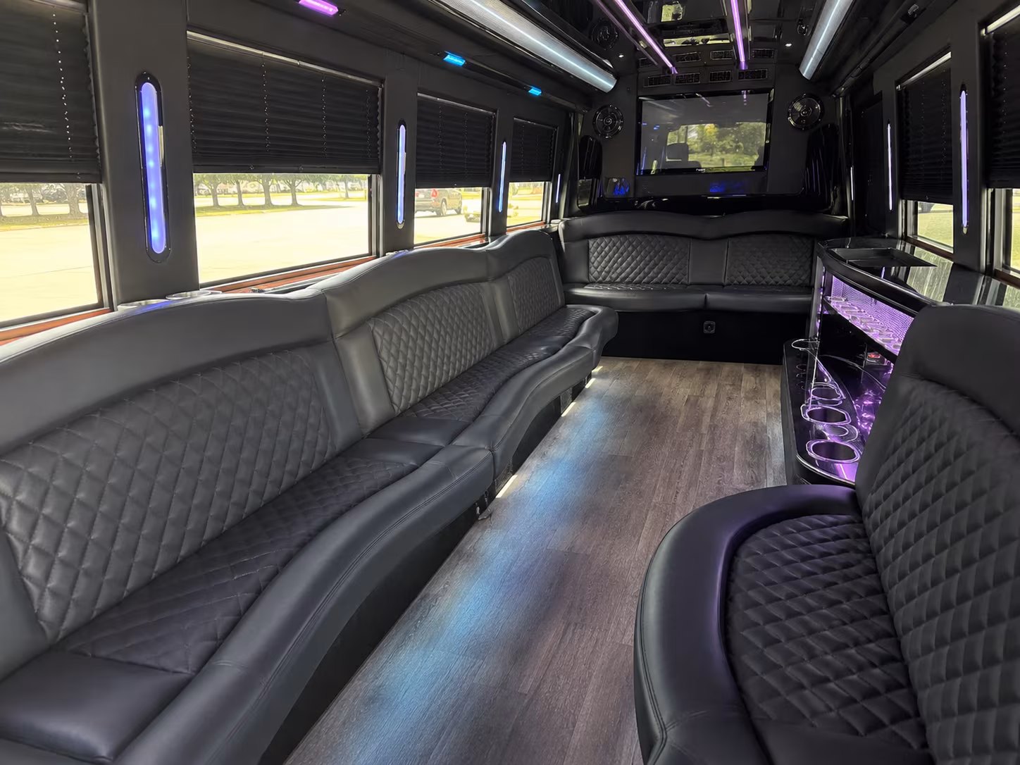Torrance Winery Tour & Pub Crawl Transportation